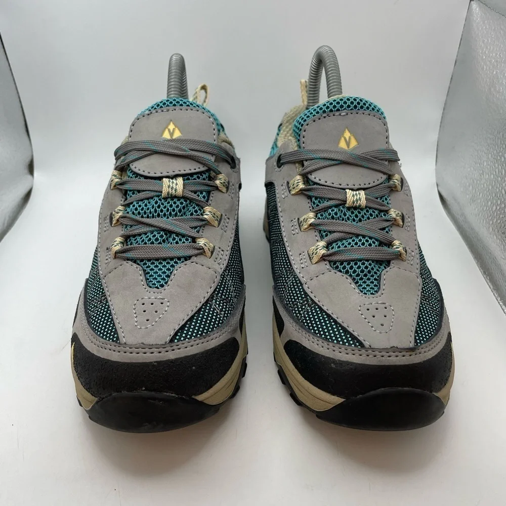Vasque hiking sneakers size 4Y/womens 5.5